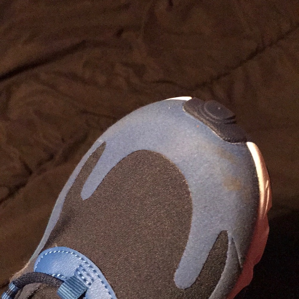 Air Max 270 react - Picture 2 of 8
